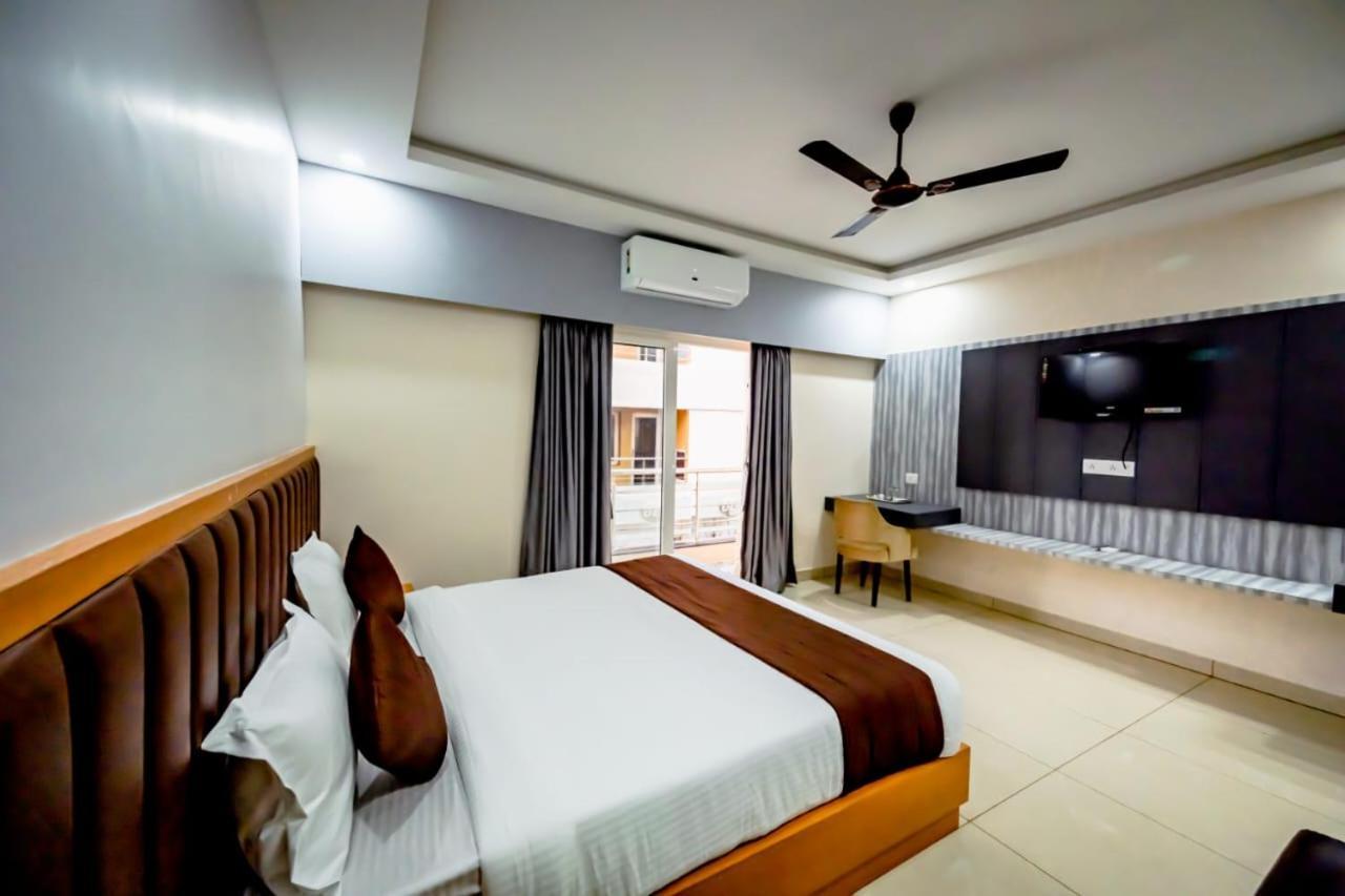 Mor Shree Gajanana-পুরীর বিচের কাছে শ্রী গজানন হোটেল -lift- Wifi With Restaurant Facilities-near Sea Beach-best Choice Of Travellers 3*