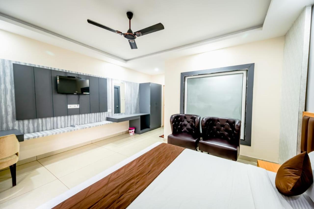 Mor Shree Gajanana-পুরীর বিচের কাছে শ্রী গজানন হোটেল -lift- Wifi With Restaurant Facilities-near Sea Beach-best Choice Of Travellers Hotel Puri