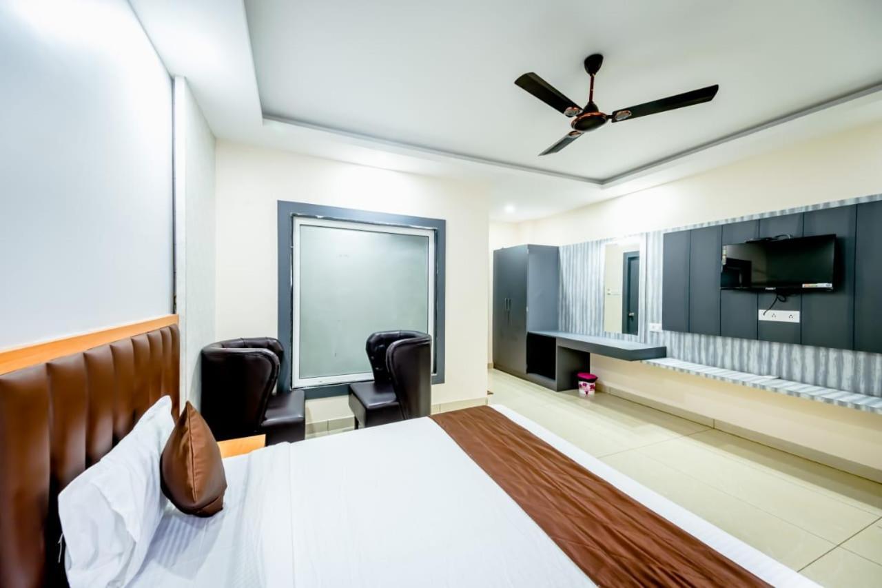 Mor Shree Gajanana-পুরীর বিচের কাছে শ্রী গজানন হোটেল -lift- Wifi With Restaurant Facilities-near Sea Beach-best Choice Of Travellers 3* Puri