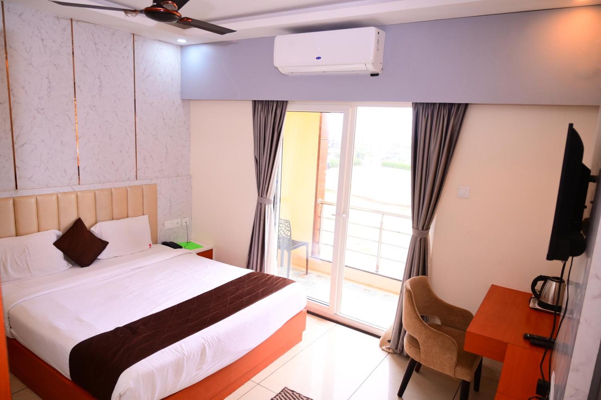 Mor Shree Gajanana-পুরীর বিচের কাছে শ্রী গজানন হোটেল -lift- Wifi With Restaurant Facilities-near Sea Beach-best Choice Of Travellers Puri