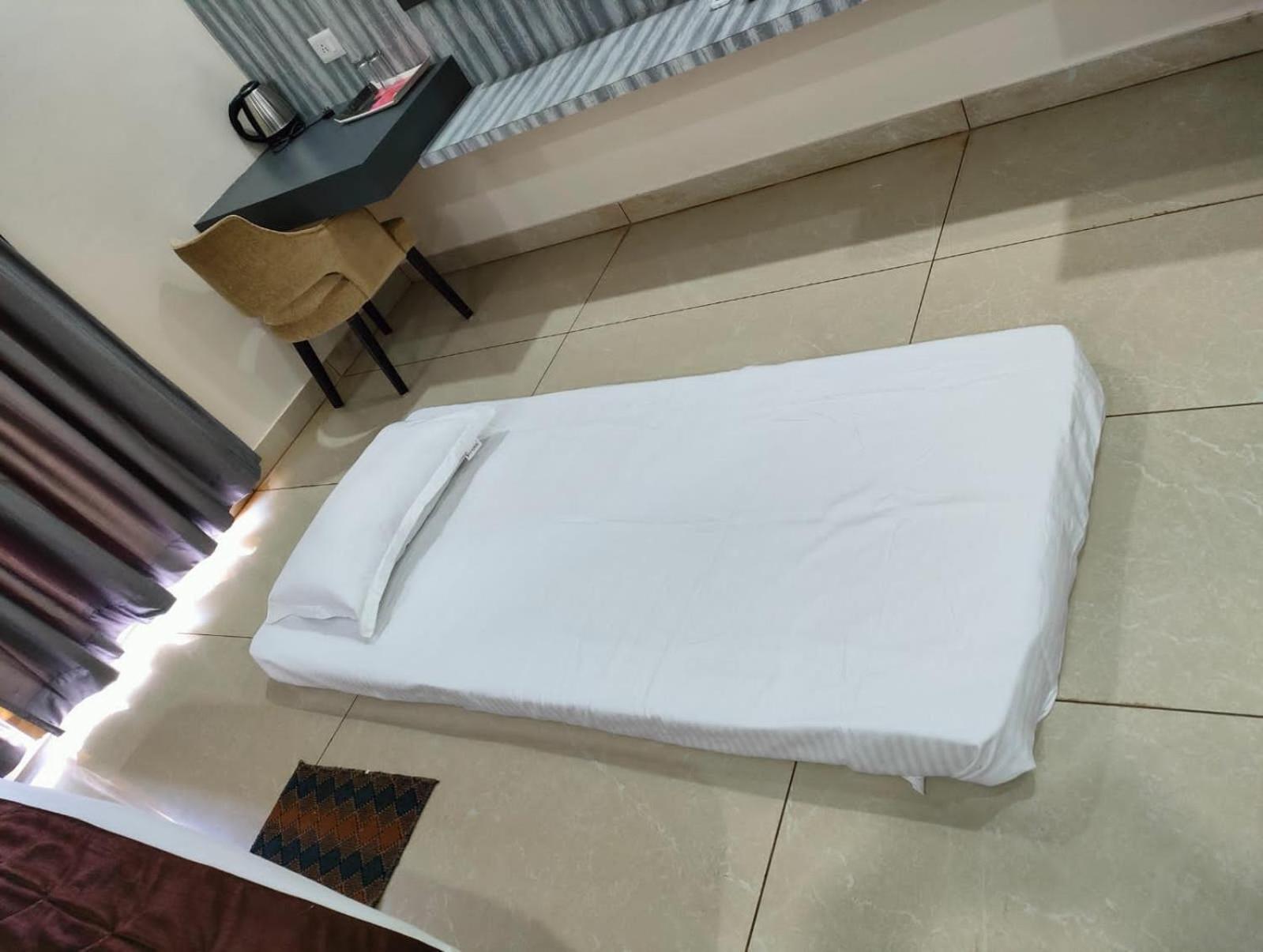 Hotel Mor Shree Gajanana-পুরীর বিচের কাছে শ্রী গজানন হোটেল -lift- Wifi With Restaurant Facilities-near Sea Beach-best Choice Of Travellers