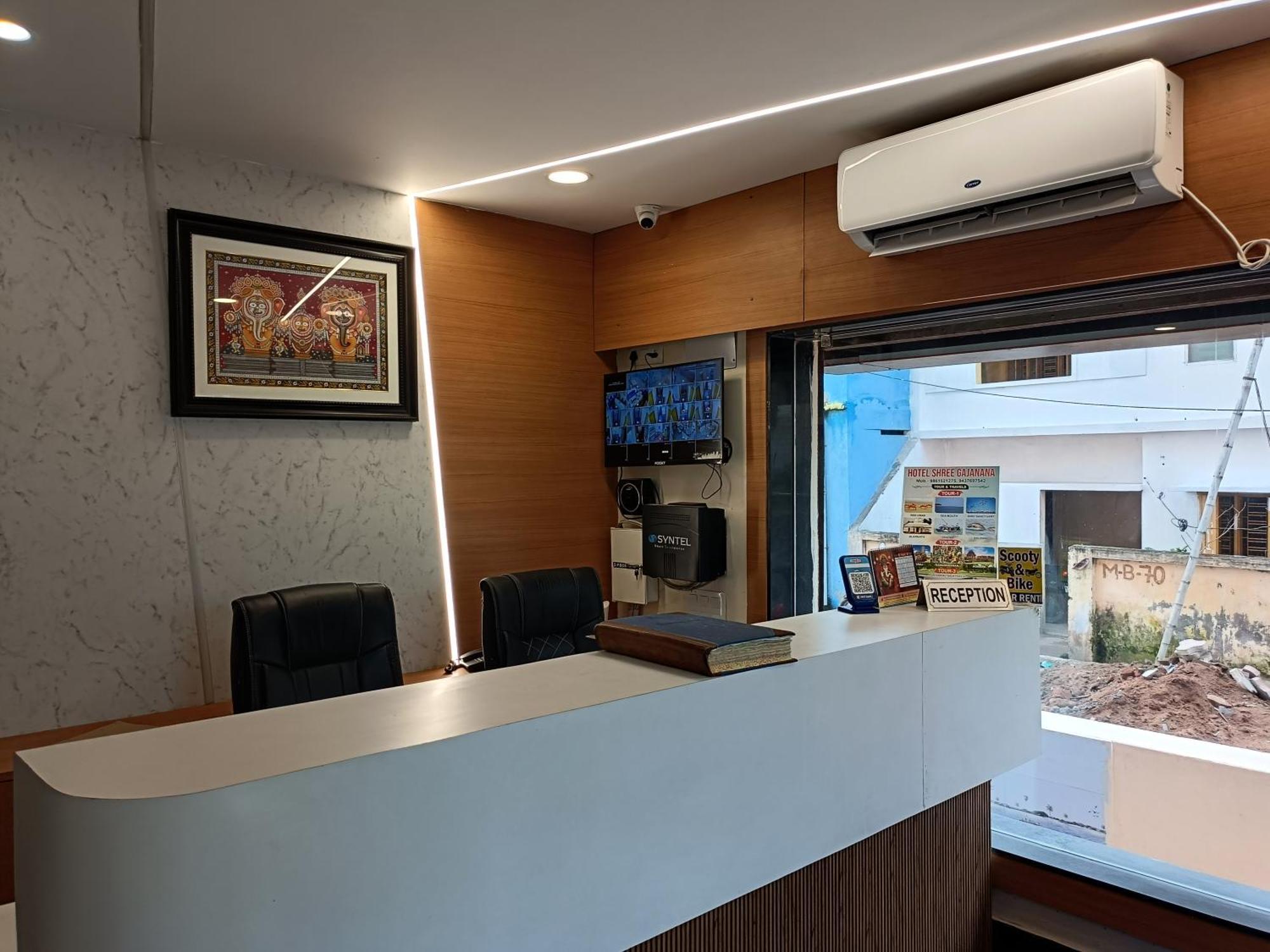 Mor Shree Gajanana-পুরীর বিচের কাছে শ্রী গজানন হোটেল -lift- Wifi With Restaurant Facilities-near Sea Beach-best Choice Of Travellers Hotel