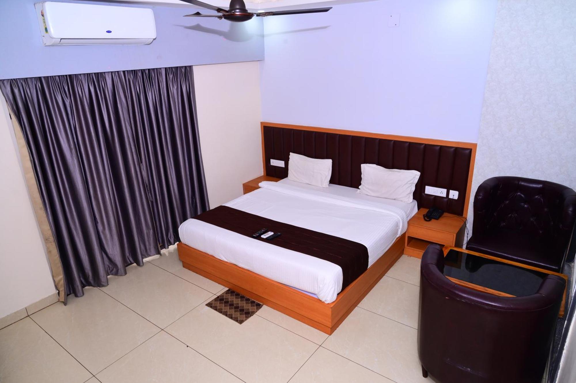 Mor Shree Gajanana-পুরীর বিচের কাছে শ্রী গজানন হোটেল -lift- Wifi With Restaurant Facilities-near Sea Beach-best Choice Of Travellers Puri