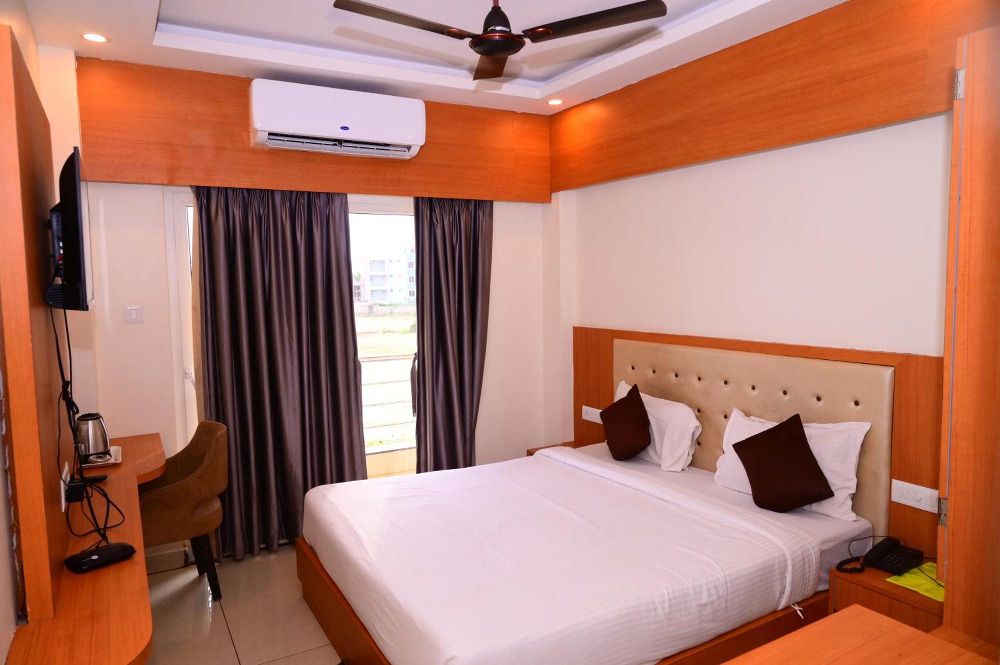 Mor Shree Gajanana-পুরীর বিচের কাছে শ্রী গজানন হোটেল -lift- Wifi With Restaurant Facilities-near Sea Beach-best Choice Of Travellers Hotel 3*