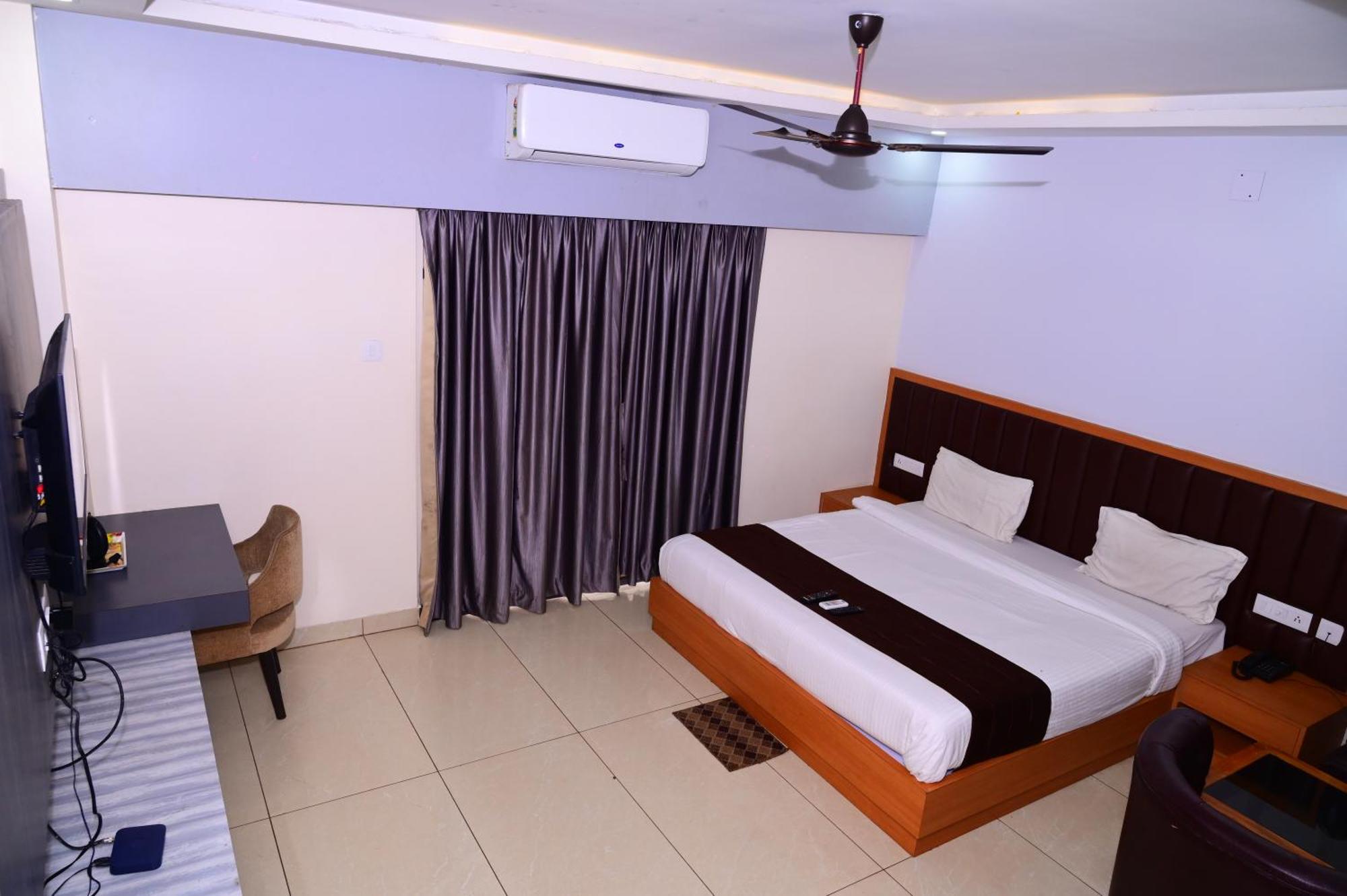 Mor Shree Gajanana-পুরীর বিচের কাছে শ্রী গজানন হোটেল -lift- Wifi With Restaurant Facilities-near Sea Beach-best Choice Of Travellers 3*