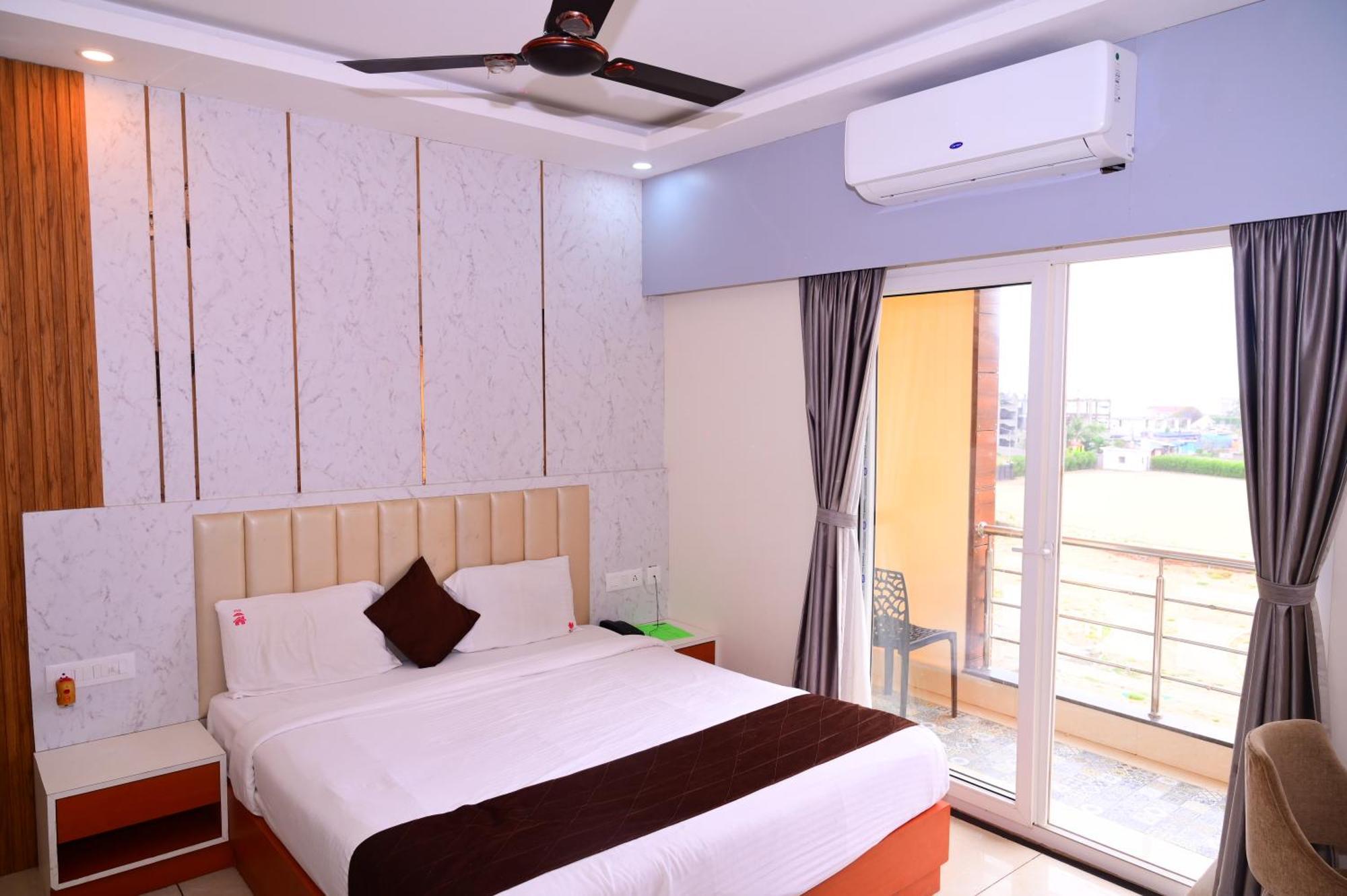 Mor Shree Gajanana-পুরীর বিচের কাছে শ্রী গজানন হোটেল -lift- Wifi With Restaurant Facilities-near Sea Beach-best Choice Of Travellers Puri