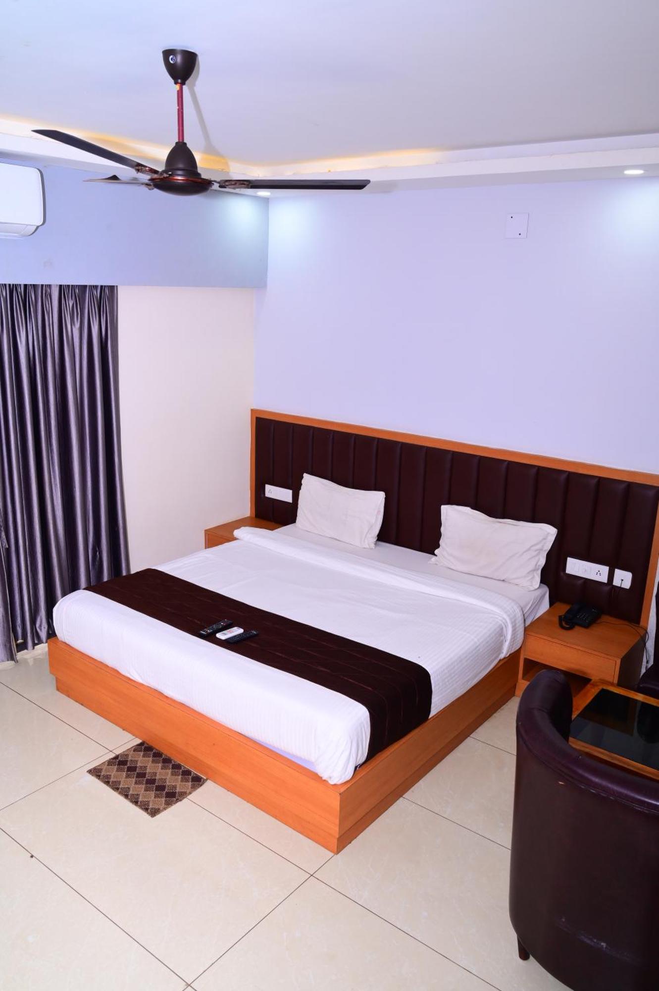 Mor Shree Gajanana-পুরীর বিচের কাছে শ্রী গজানন হোটেল -lift- Wifi With Restaurant Facilities-near Sea Beach-best Choice Of Travellers