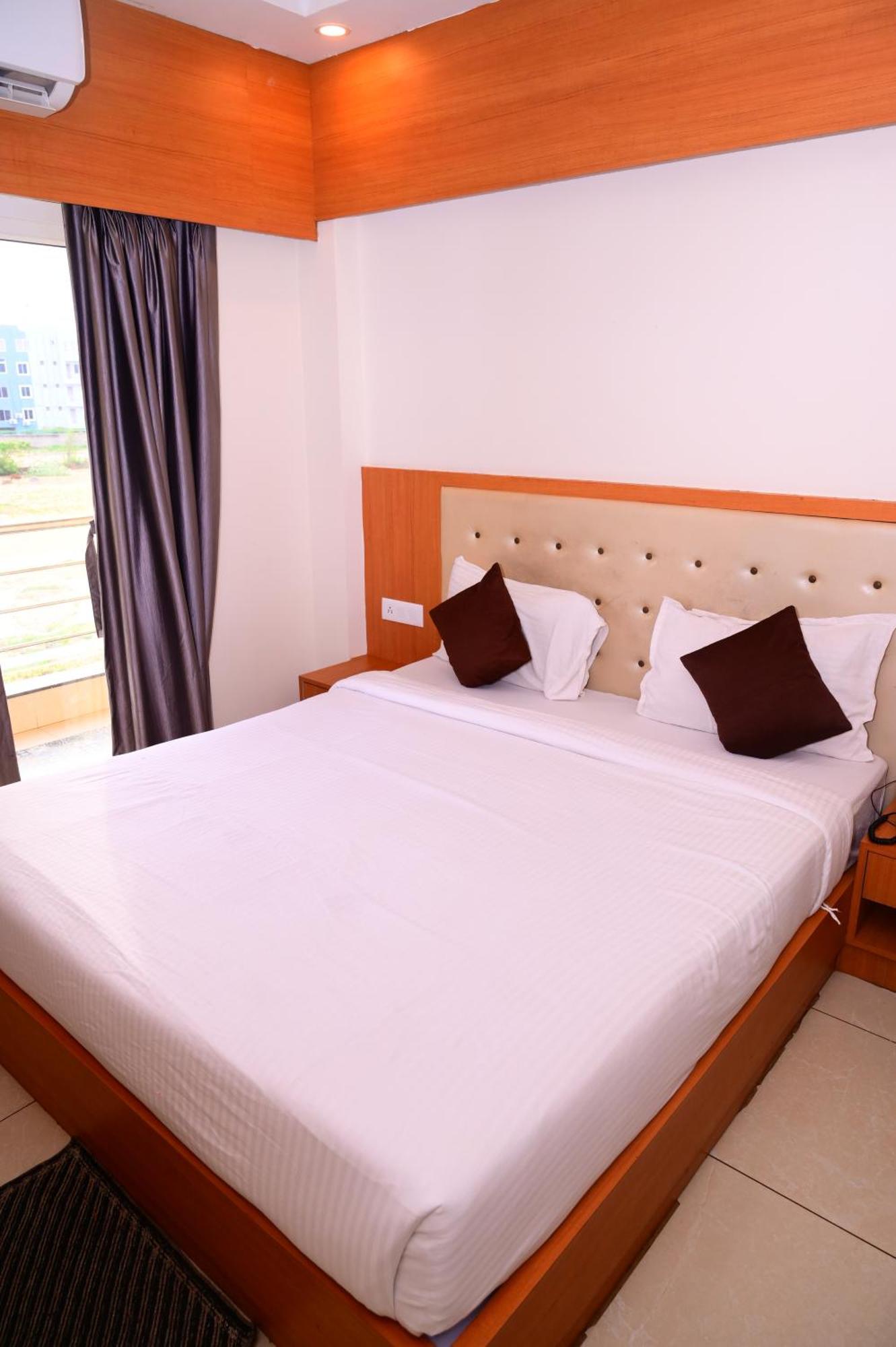 Hotel Mor Shree Gajanana-পুরীর বিচের কাছে শ্রী গজানন হোটেল -lift- Wifi With Restaurant Facilities-near Sea Beach-best Choice Of Travellers