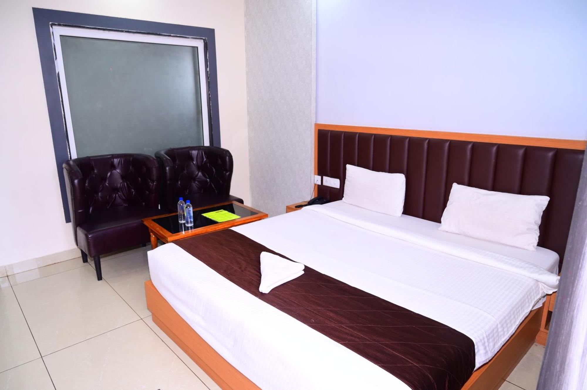 Mor Shree Gajanana-পুরীর বিচের কাছে শ্রী গজানন হোটেল -lift- Wifi With Restaurant Facilities-near Sea Beach-best Choice Of Travellers