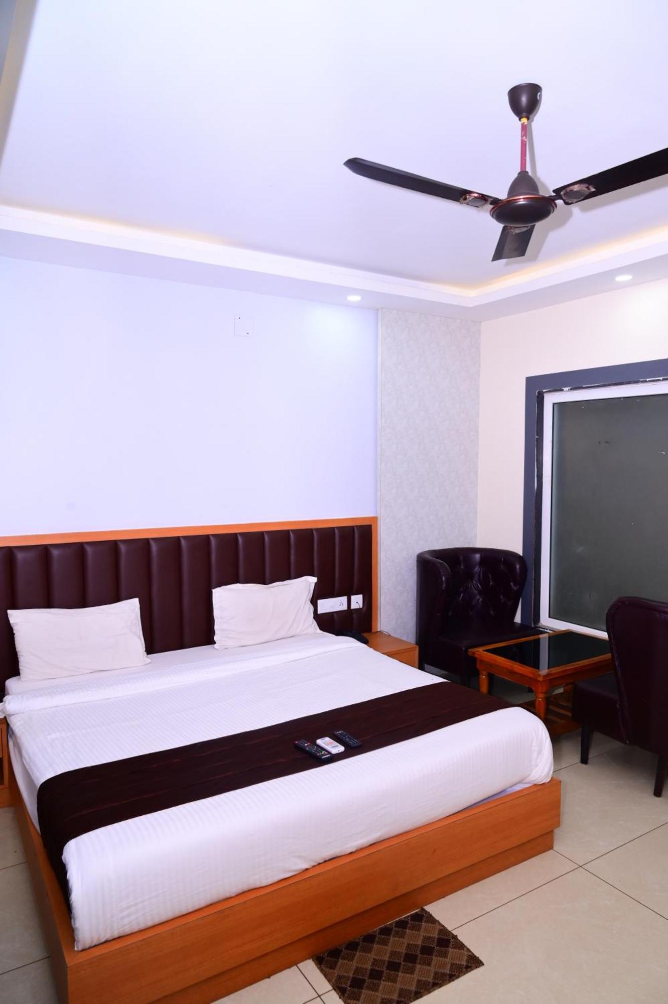 Hotel Mor Shree Gajanana-পুরীর বিচের কাছে শ্রী গজানন হোটেল -lift- Wifi With Restaurant Facilities-near Sea Beach-best Choice Of Travellers Puri
